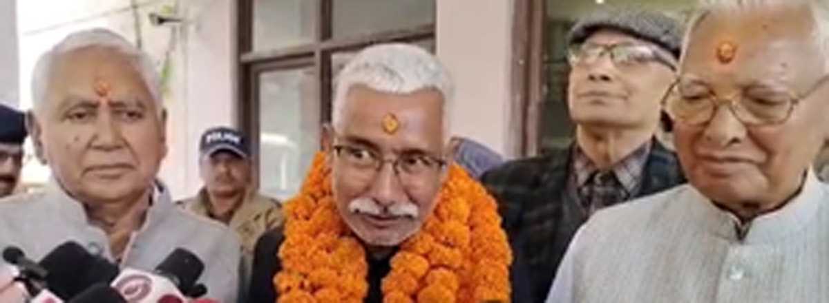 उत्तराखंड : अल्मोड़ा से कांग्रेस प्रत्याशी प्रदीप टम्टा ने भरा नामांकन, जीत का दावा